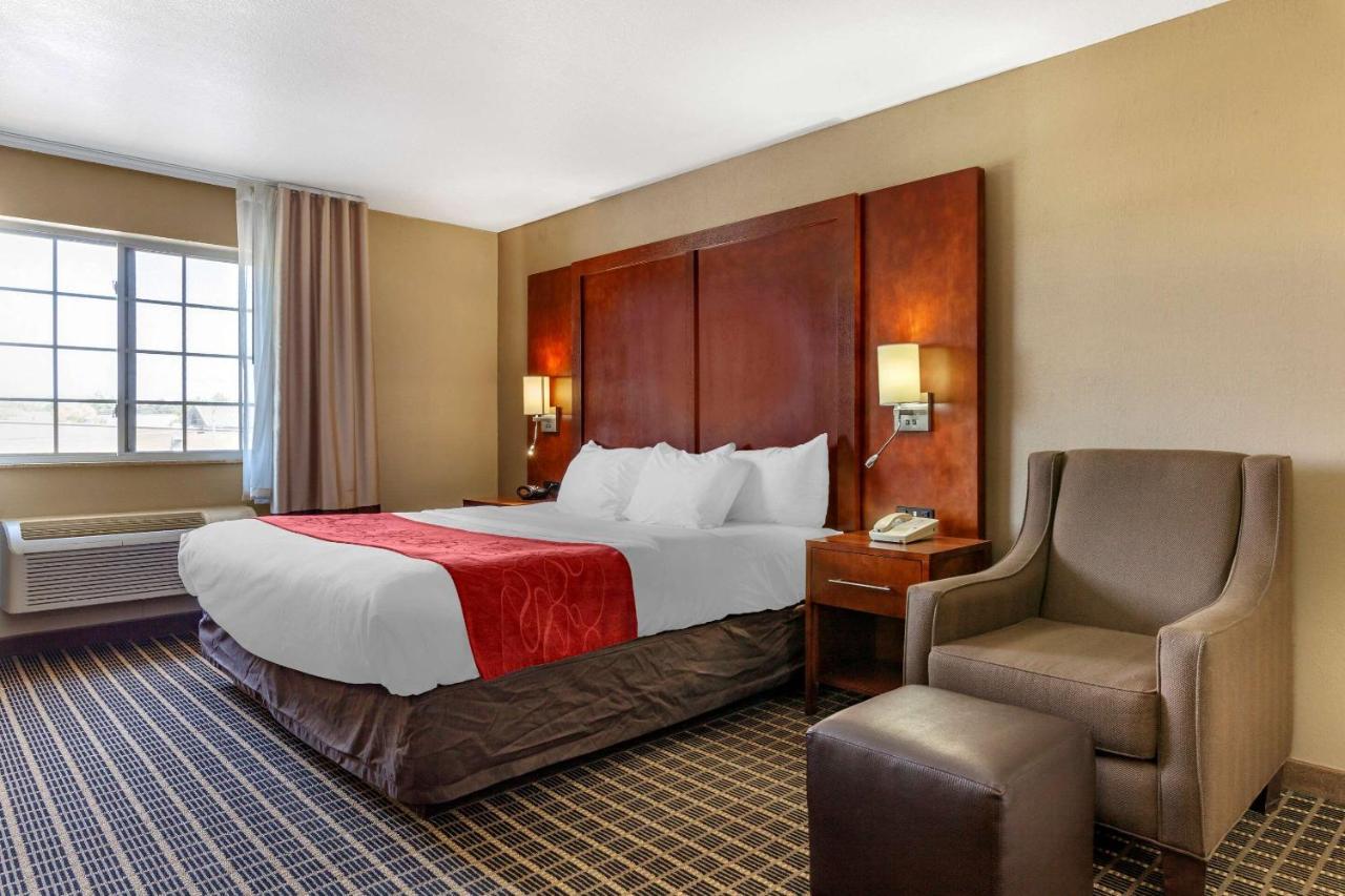 Comfort Suites Delavan - Lake Geneva Area Exteriér fotografie