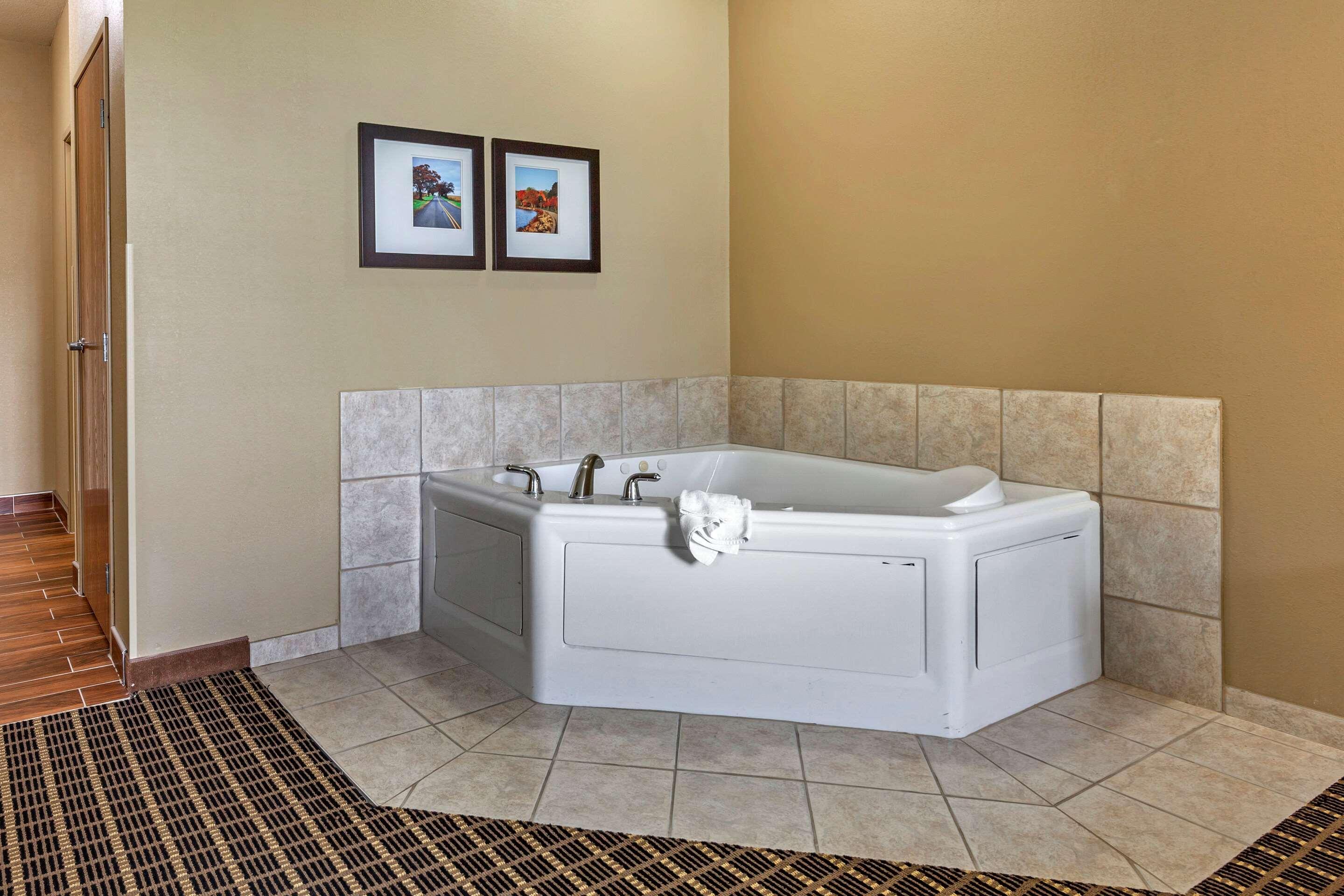 Comfort Suites Delavan - Lake Geneva Area Exteriér fotografie