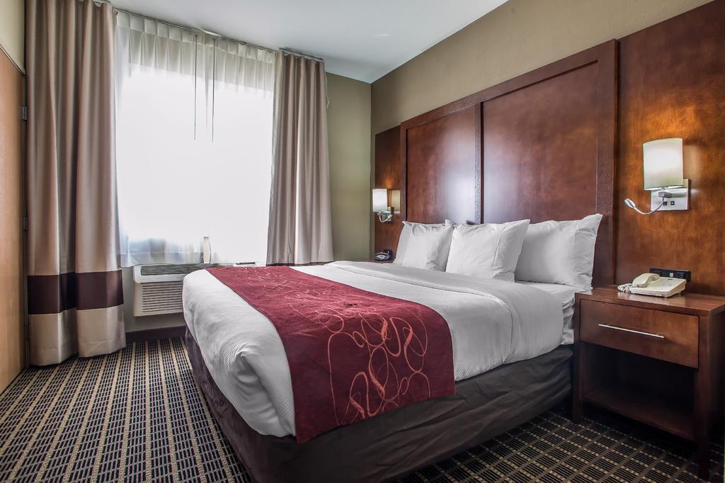 Comfort Suites Delavan - Lake Geneva Area Exteriér fotografie
