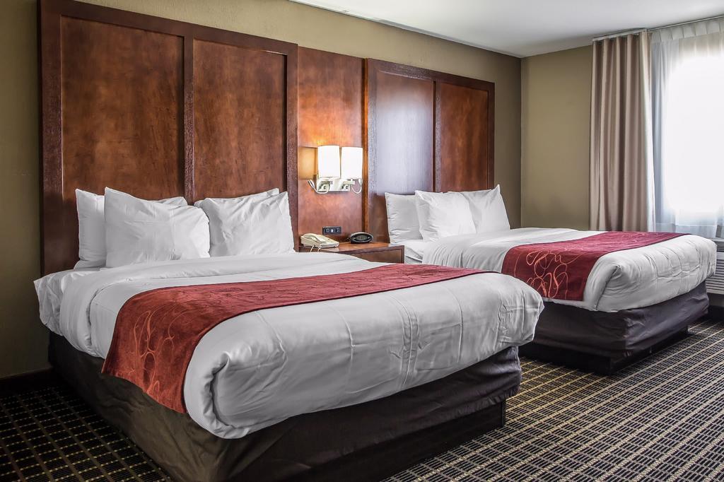Comfort Suites Delavan - Lake Geneva Area Exteriér fotografie