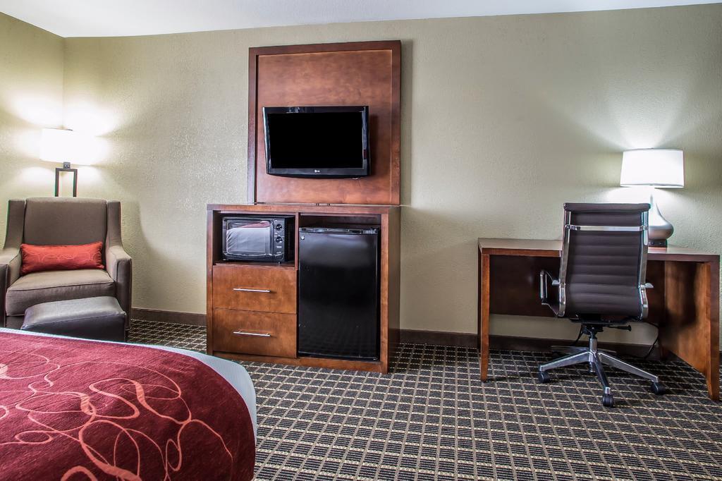 Comfort Suites Delavan - Lake Geneva Area Exteriér fotografie