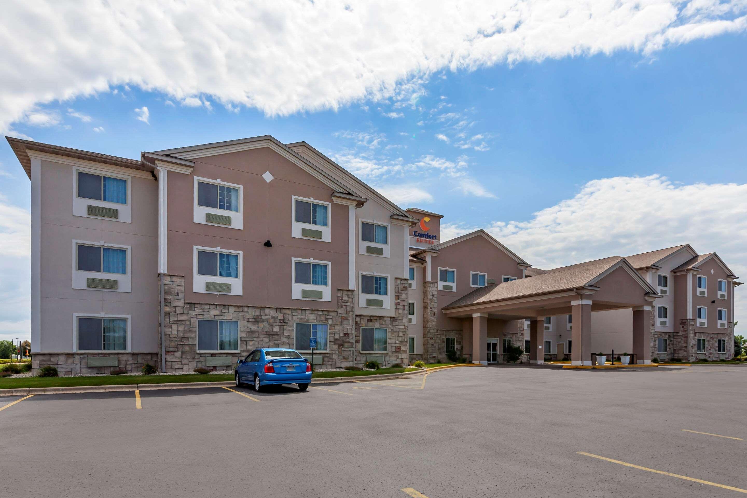 Comfort Suites Delavan - Lake Geneva Area Exteriér fotografie