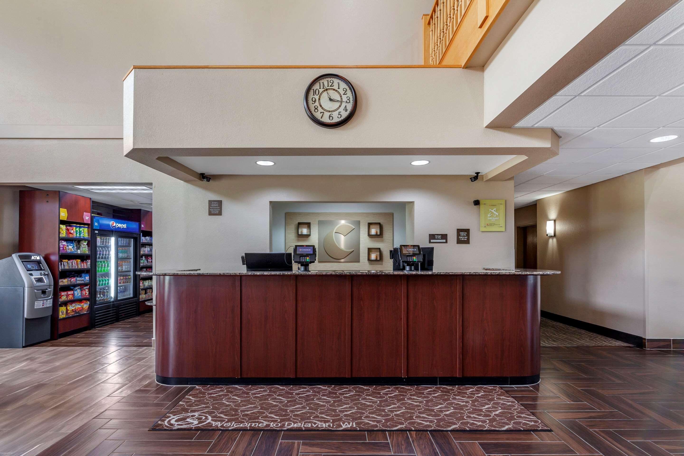 Comfort Suites Delavan - Lake Geneva Area Exteriér fotografie