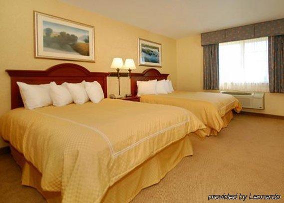Comfort Suites Delavan - Lake Geneva Area Pokoj fotografie